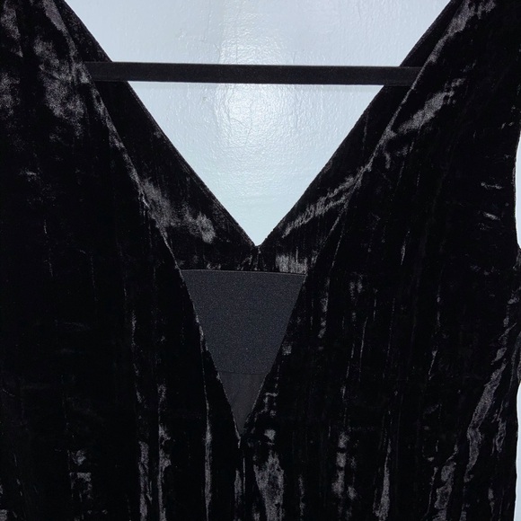 French Connection Low Sleeveless V Neck Top Size S - Picture 6 of 9